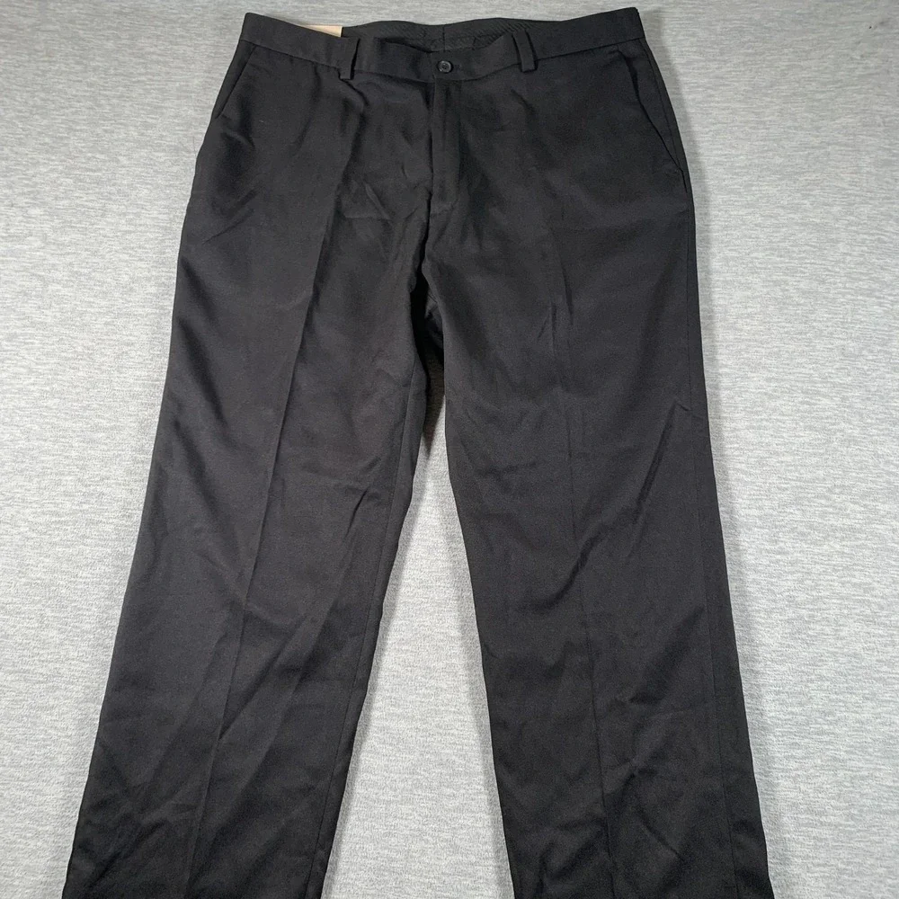 Haggar Dress Pants Mens 38x30 Black Classic Fit Gabardine Work Business